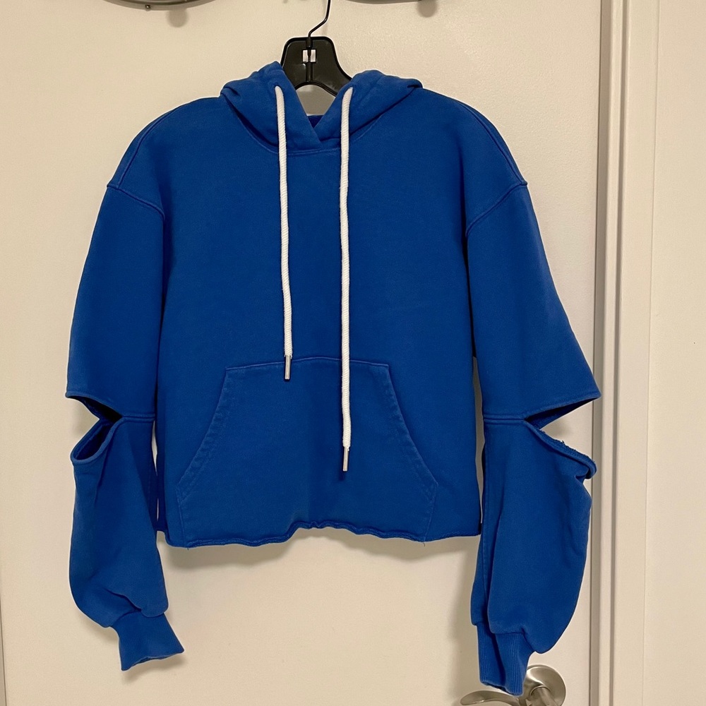 Mo&Co crop hoodie